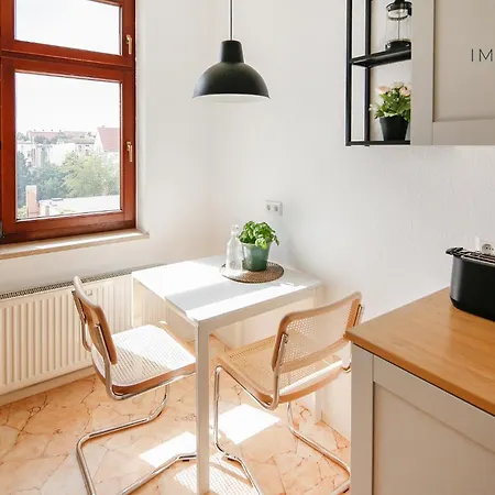 Apartment Stilvolle Altbauwohnung In Zentraler Lage We08