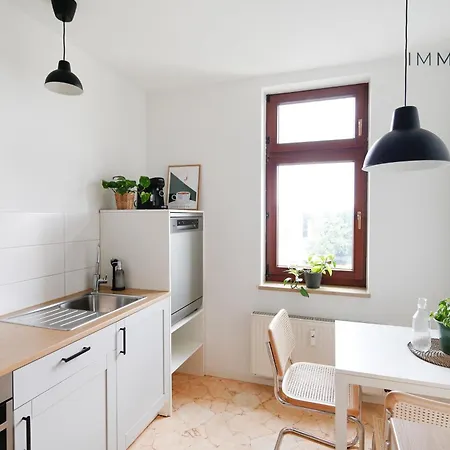 Apartment Stilvolle Altbauwohnung In Zentraler Lage We08 *