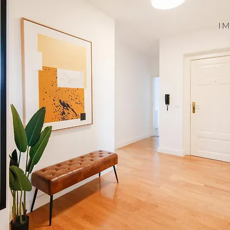 Superior Deluxe Nahe Zentrum 08 *